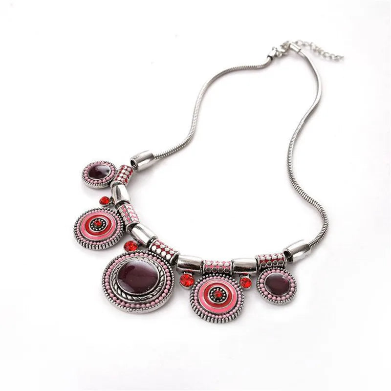 Vintage Gem Choker Necklace - Retro Statement Jewelry