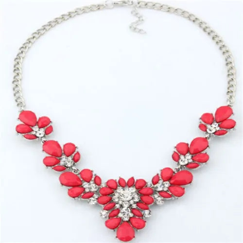 Vintage Gem Choker Necklace - Retro Statement Jewelry