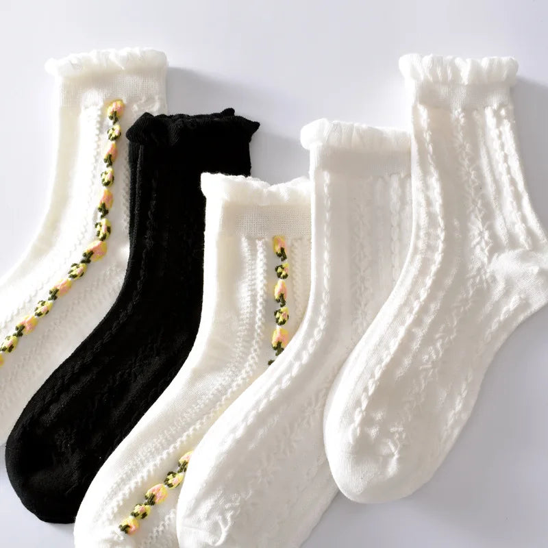 Retro Embroidered Flower Socks - 5 Pair Cozy Gift Set
