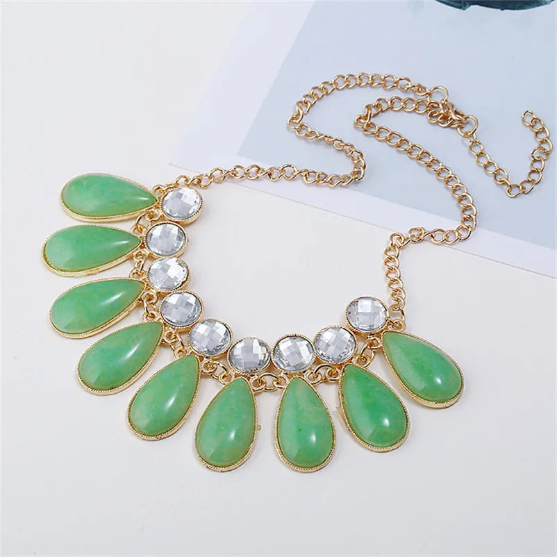 Vintage Gem Choker Necklace - Retro Statement Jewelry