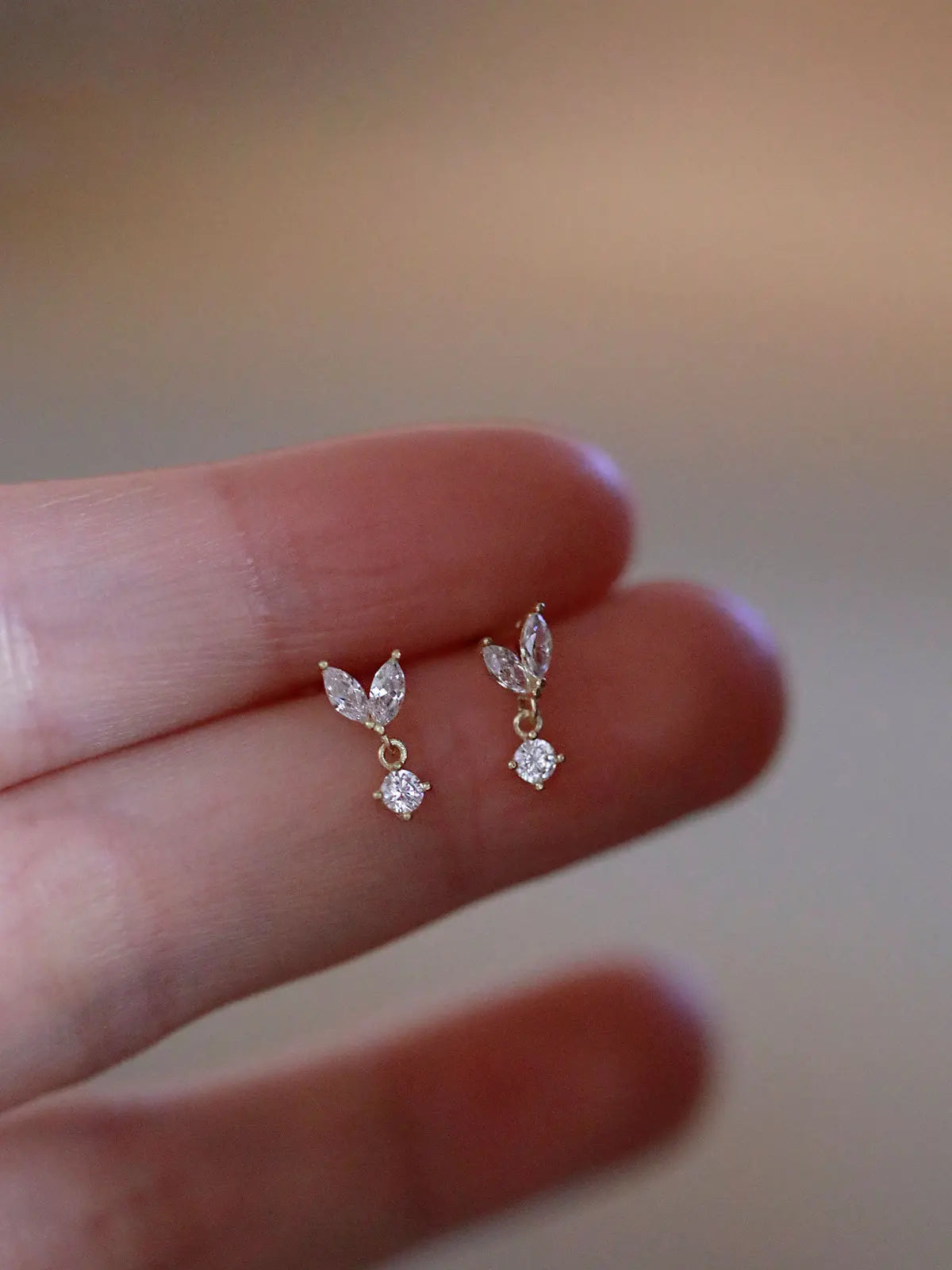 925 Silver Stud Earrings - Elegant Jewelry