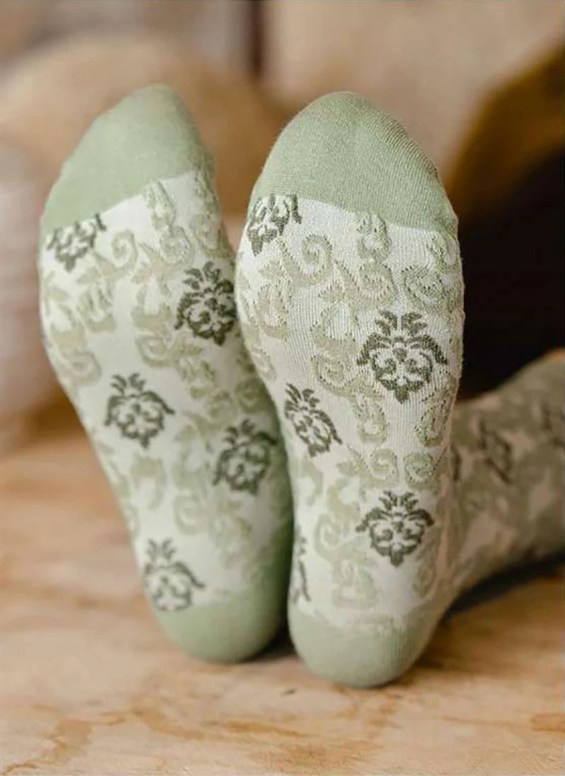 Retro Embroidered Flower Socks - 5 Pair Cozy Gift Set