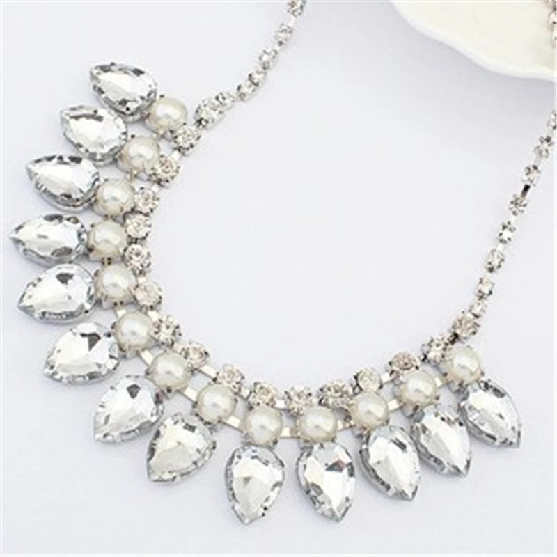 Vintage Gem Choker Necklace - Retro Statement Jewelry