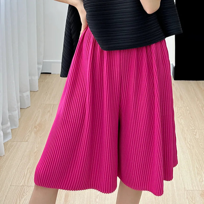 Premium Pleated Mid-Length Shorts - High Waist Relaxed Fit