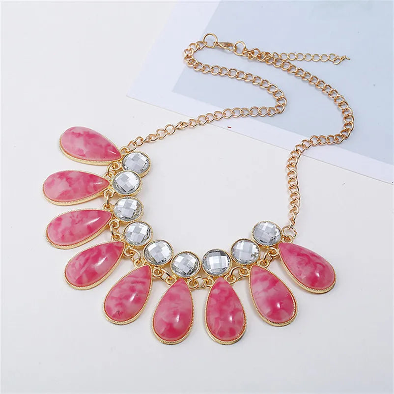 Vintage Gem Choker Necklace - Retro Statement Jewelry