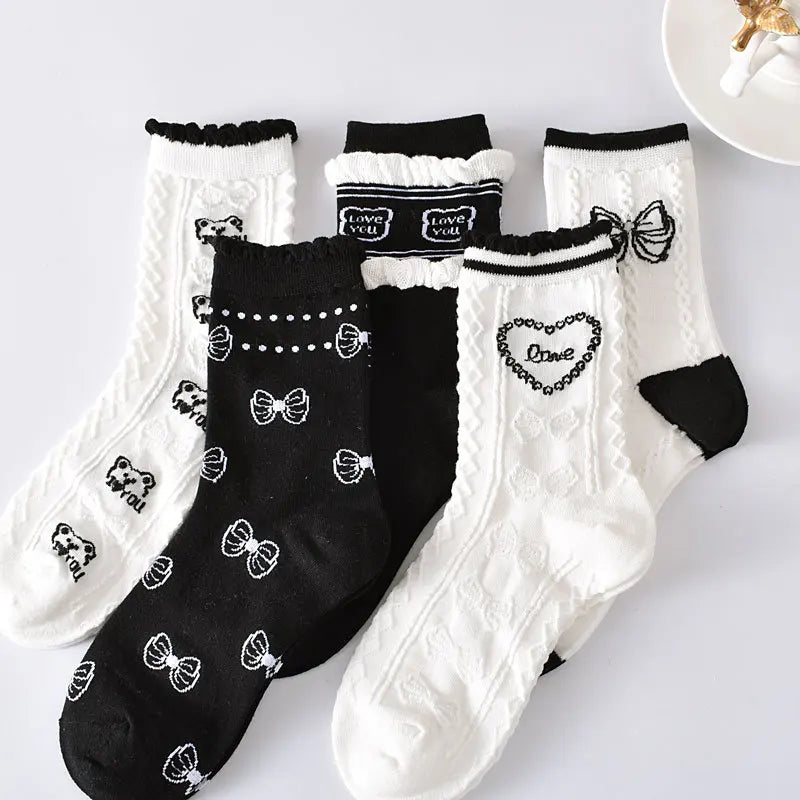 Retro Embroidered Flower Socks - 5 Pair Cozy Gift Set