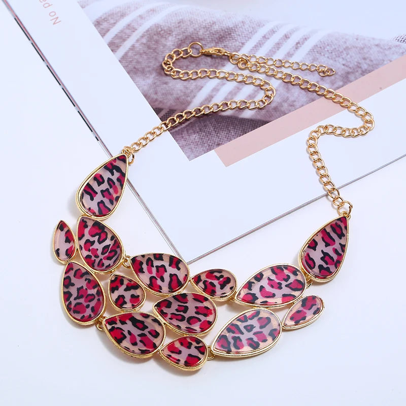 Vintage Gem Choker Necklace - Retro Statement Jewelry